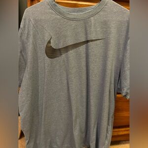 Nike Men's Blue Short Sleeve Tee